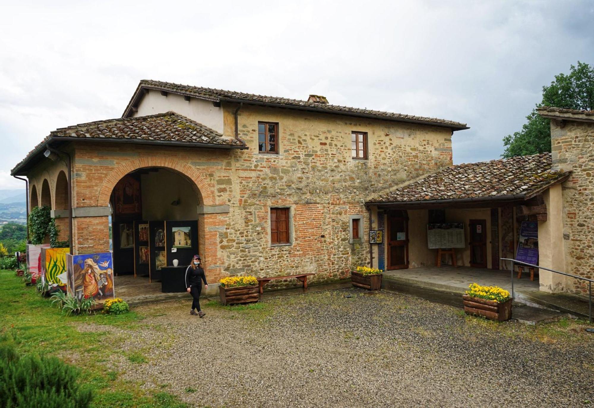 Via Della Musica Apartment Vicchio Luaran gambar