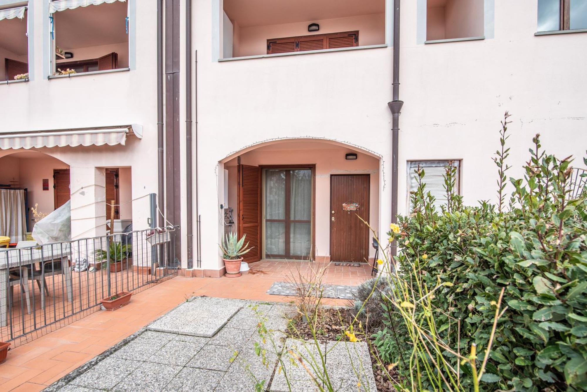 Via Della Musica Apartment Vicchio Luaran gambar